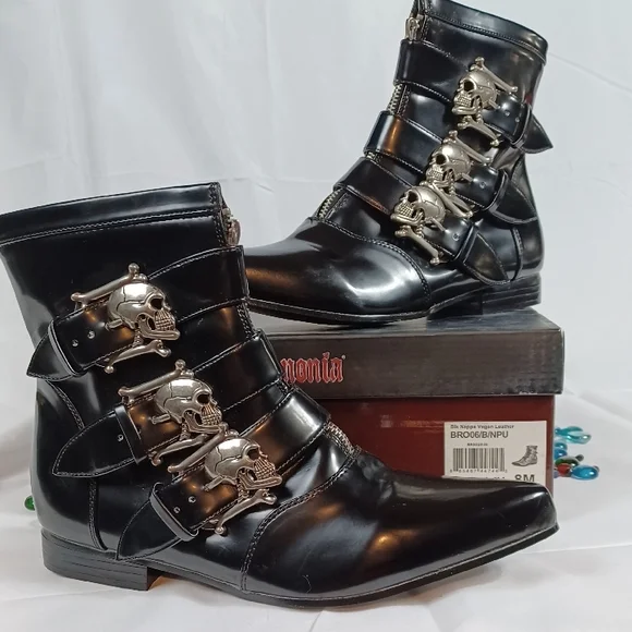 Gothic Beauty, Shiny Black Demonia Skull Buckle Pike Boots Low Heel Pointed Toe - Picture 1 of 8